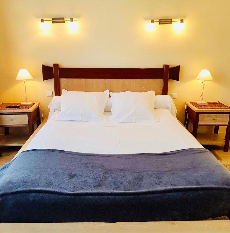 L'Antilope Hotel Nancay Eksteriør billede