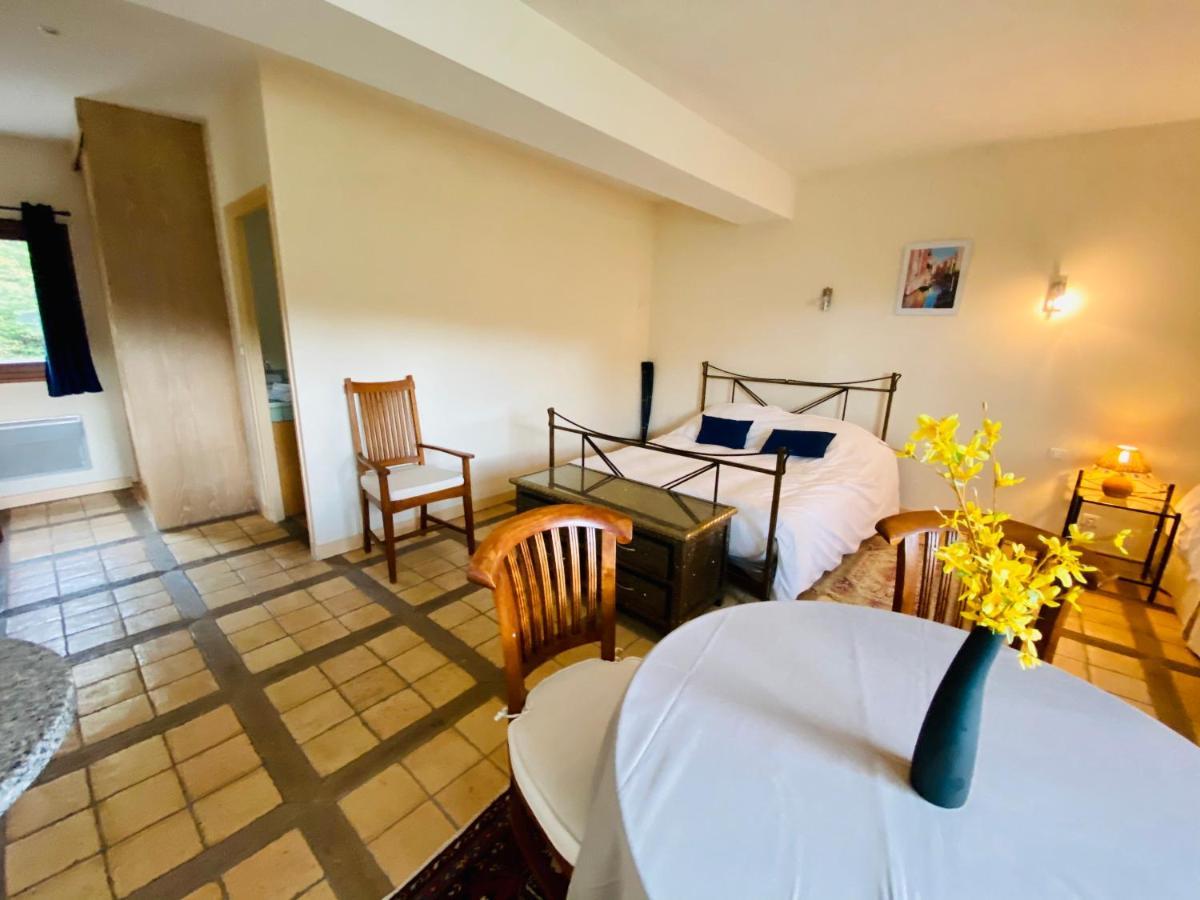 L'Antilope Hotel Nancay Eksteriør billede
